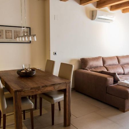 Plaza Apartamentos Binéfar Dış mekan fotoğraf
