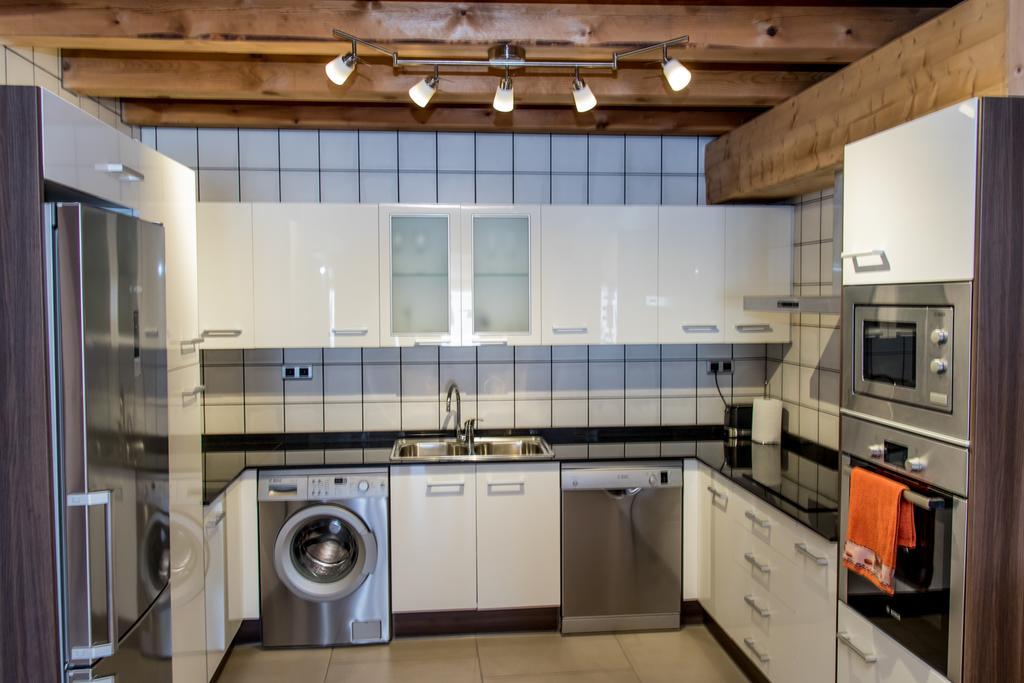 Plaza Apartamentos Binéfar Dış mekan fotoğraf