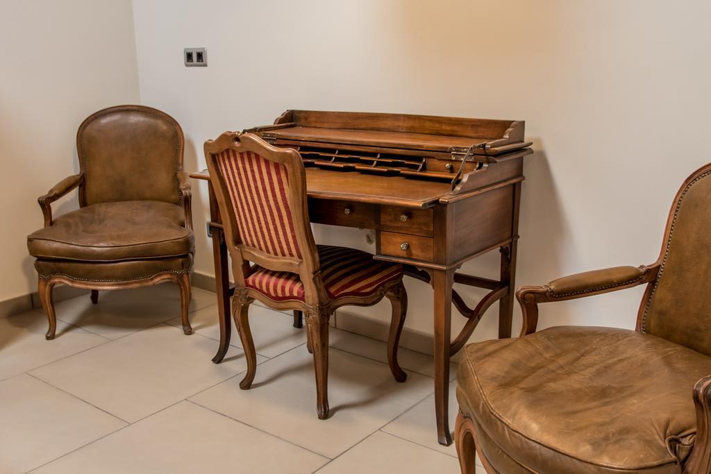Plaza Apartamentos Binéfar Dış mekan fotoğraf